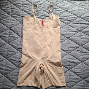 Spanx OnCore Shapewear Women’s Size L Mid-Thigh Open Bust Bodysuit Sculpt Nude